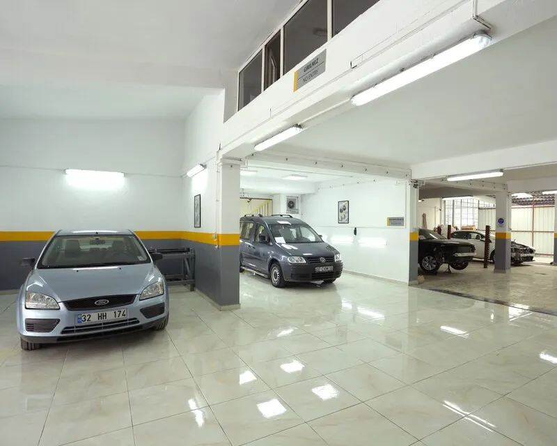 Isparta Merkez Oto Servis iç görünüm