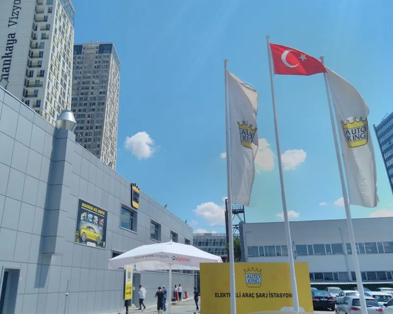 İstanbul Kartal Merkez Şube Oto Servis dış görünüm