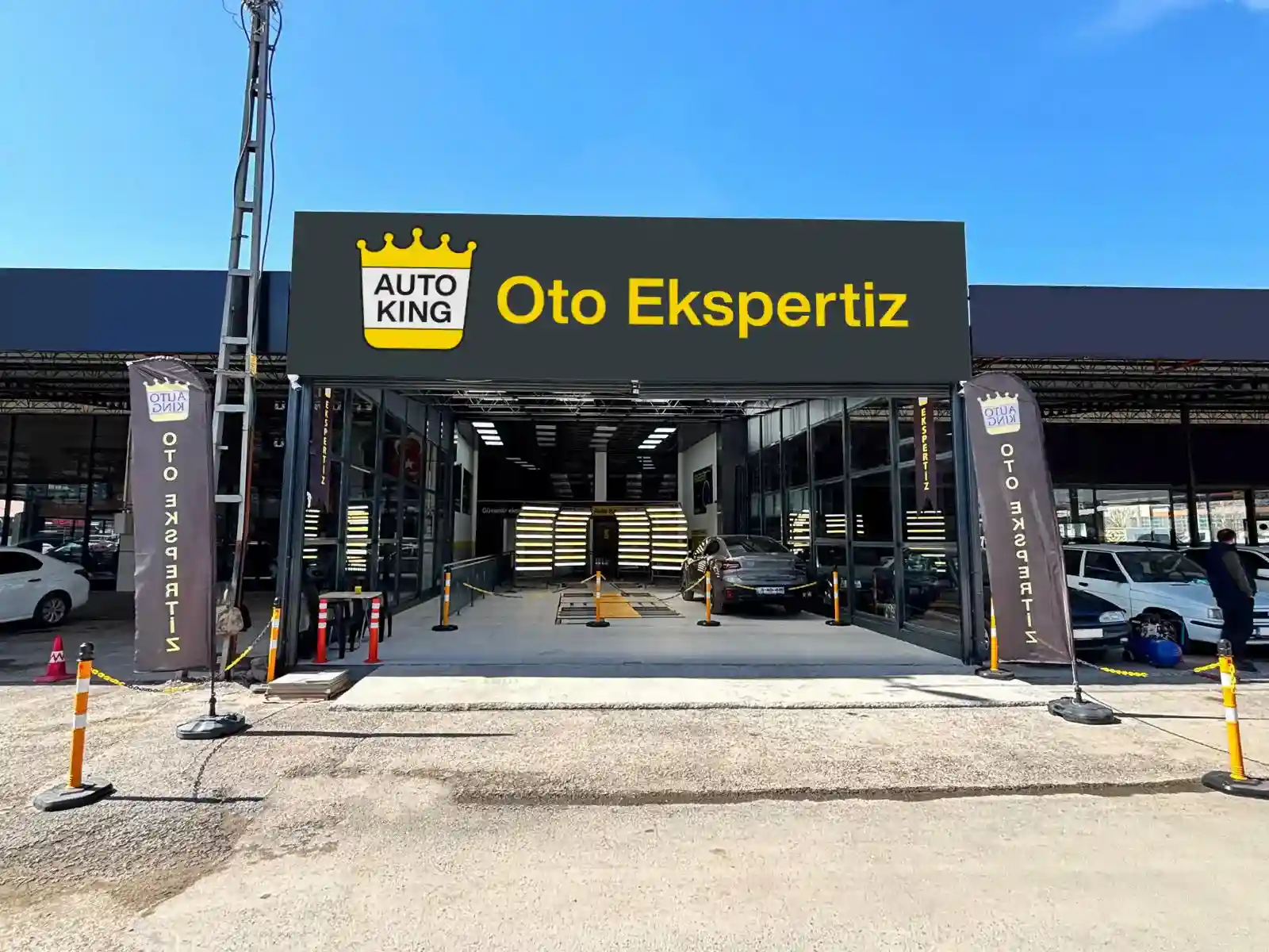 Sivas Galericiler Sitesi Oto Ekspertiz dış görünüm