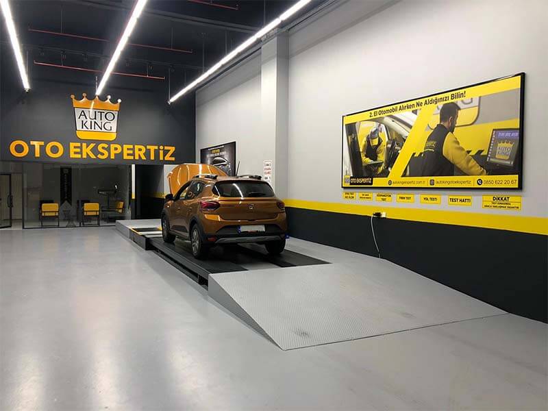 İstanbul Esenyurt Autopia Oto Ekspertiz Soldan iç görünüm