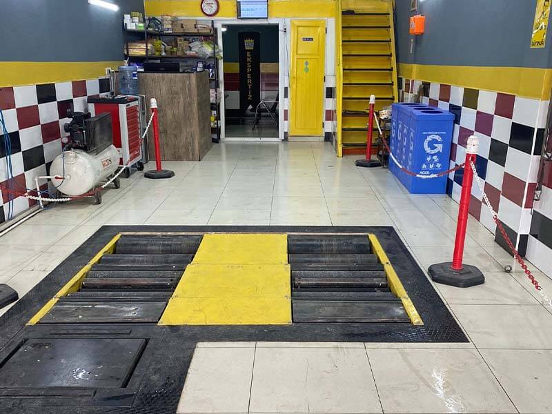 İzmir Çeşme Alaçatı Oto Ekspertiz iç görünüm