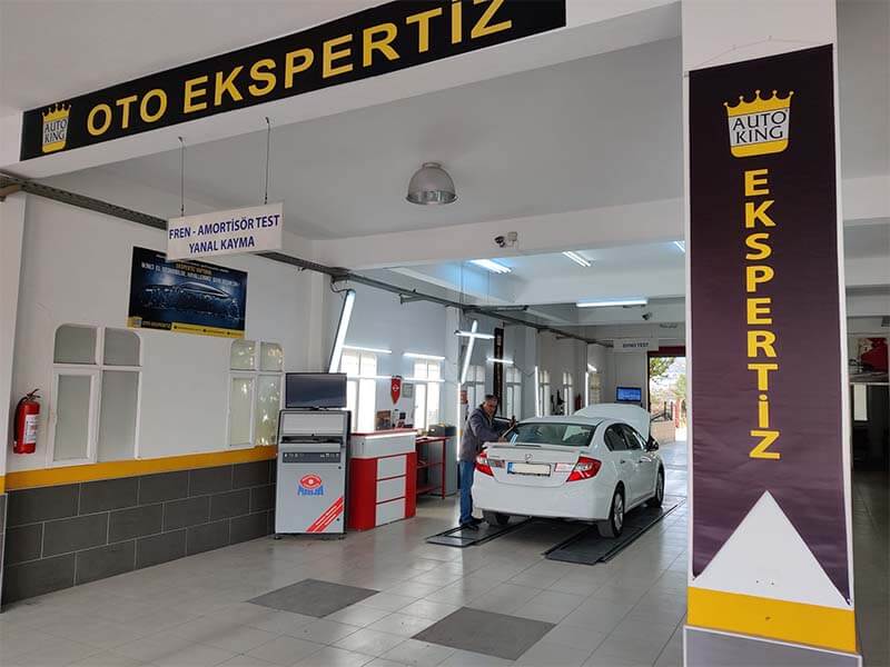 İzmir Gaziemir Oto Ekspertiz iç görünüm