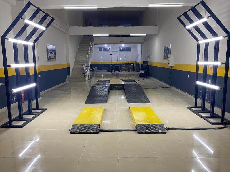 Siirt Merkez Oto Ekspertiz iç görünüm